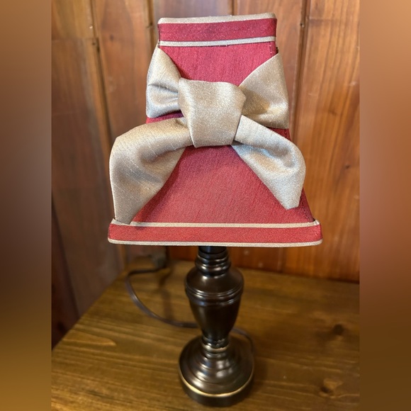 Vintage Accents Vintage Small Electric Lamp With Shade Poshmark